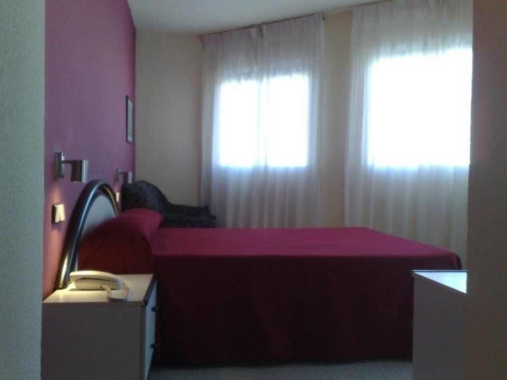 פילאר דה לה הורדאדה Hotel Congra מראה חיצוני תמונה
